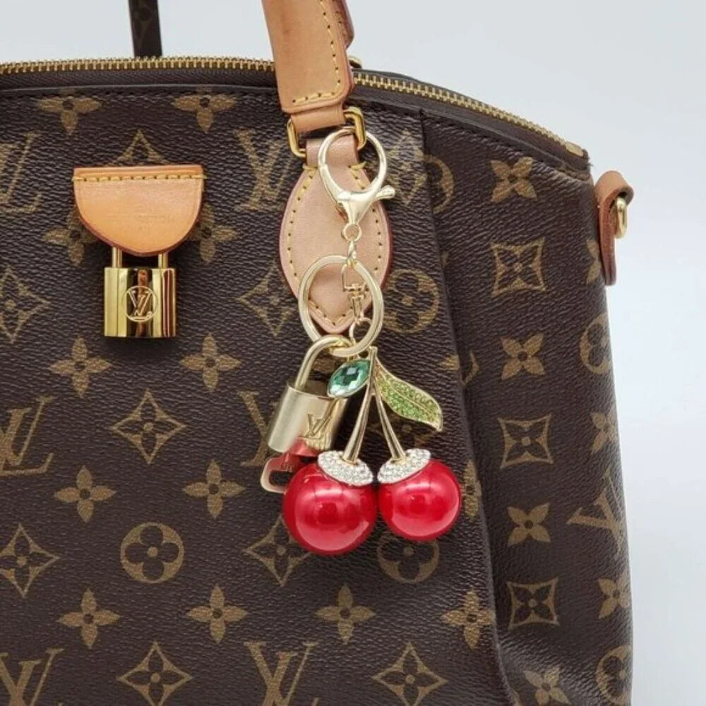 Authentic Louis Vuitton Lock & Key with unbranded Cherry Charm, Keycharm 031326 - Picture 3 of 8